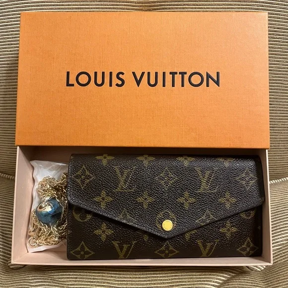 💯Authentic Louis Vuitton Portefeuille Sarah Long Wallet w/Chain inclusion - Picture 17 of 17